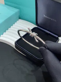Tiffany single loop bracelet-3558