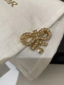 Dior full diamond bow hanging bead brooch-3954