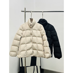 Moncler new style stand-collar lightweight and warm down jacket filled with 90% white duck down-5304
