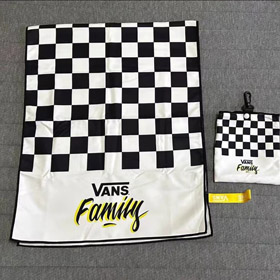 VANS Classic Checkerboard Portable Sports Towel with Storage Bag-5993