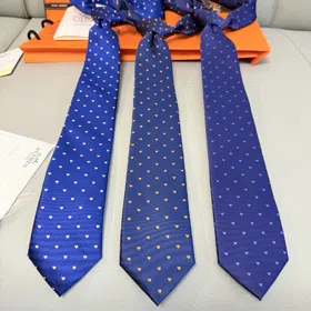 Hermès All-Over Heart Jacquard Silk Tie-6558