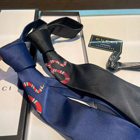 Gucci Snake Jacquard Silk Business Tie-6578